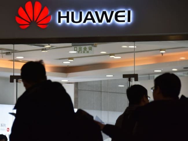 Huawei presenta sistema operativo para competir con Android y iPhone
