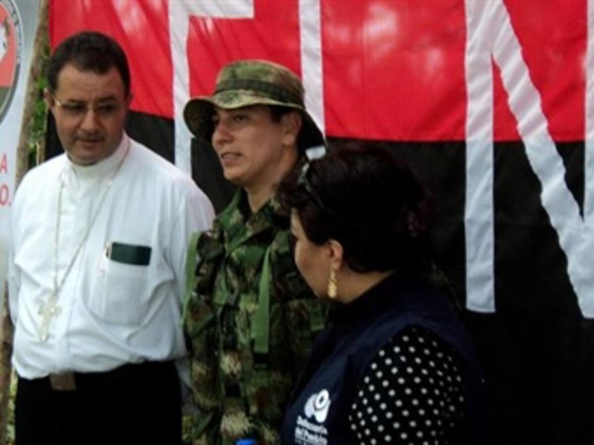 Familiares del cabo Huertas esperan reencuentro en el Hospital Militar