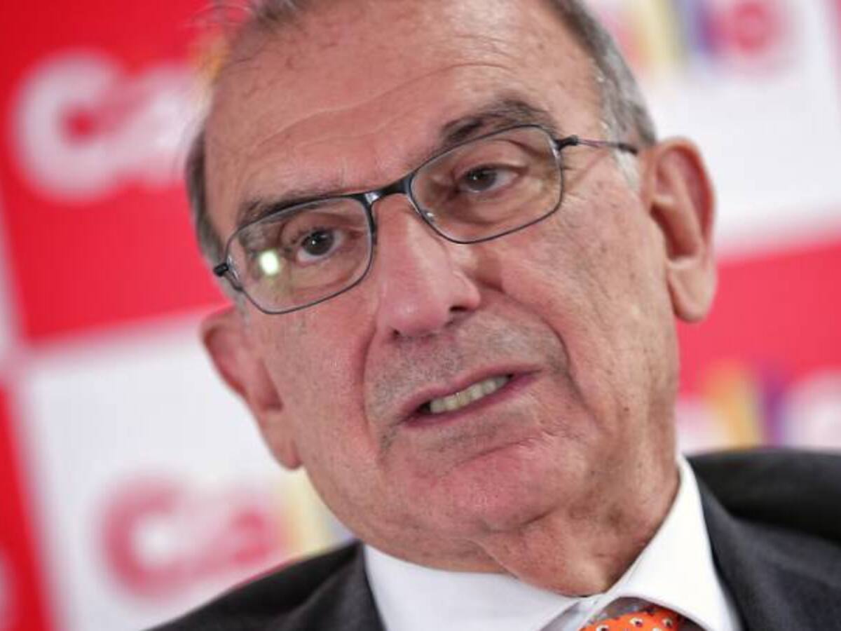 Seguidores de De la Calle hacen 'vaca' para ayudar con deudas de campaña