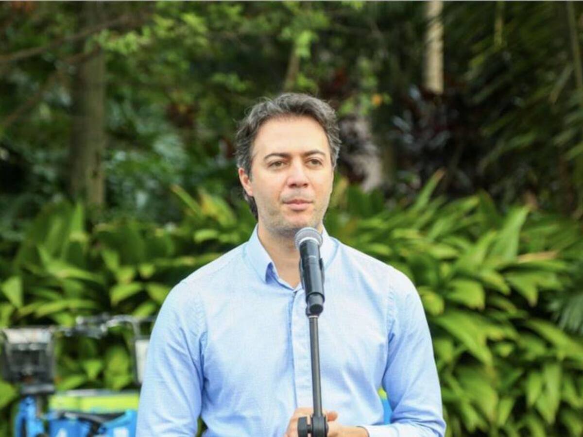 "Ha iniciado el golpe de estado en Colombia": Quintero sobre suspensión