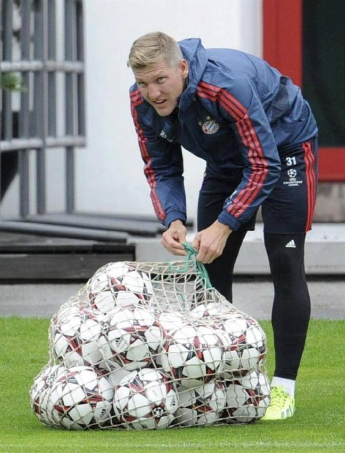 Bayern Múnich. 32 equipos se disputan la conquista de la 'orejona'. Bayern defiende su título.