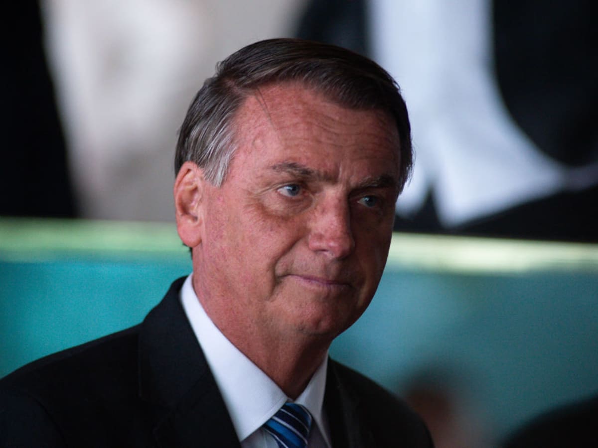 Bolsonaro sale de Brasil dos días antes de la posesión de Lula da Silva