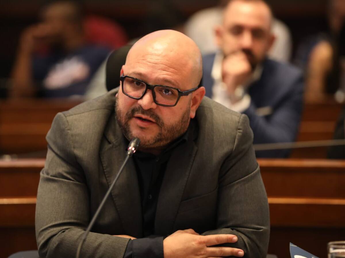 Curul de Andrés Rodríguez estaría en riesgo por deuda con el CNE