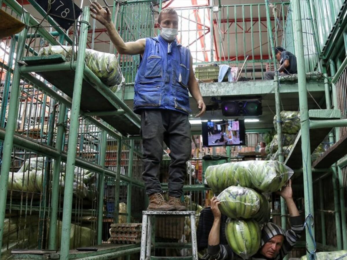 Empresarios se solidarizan con la crisis por el coronavirus