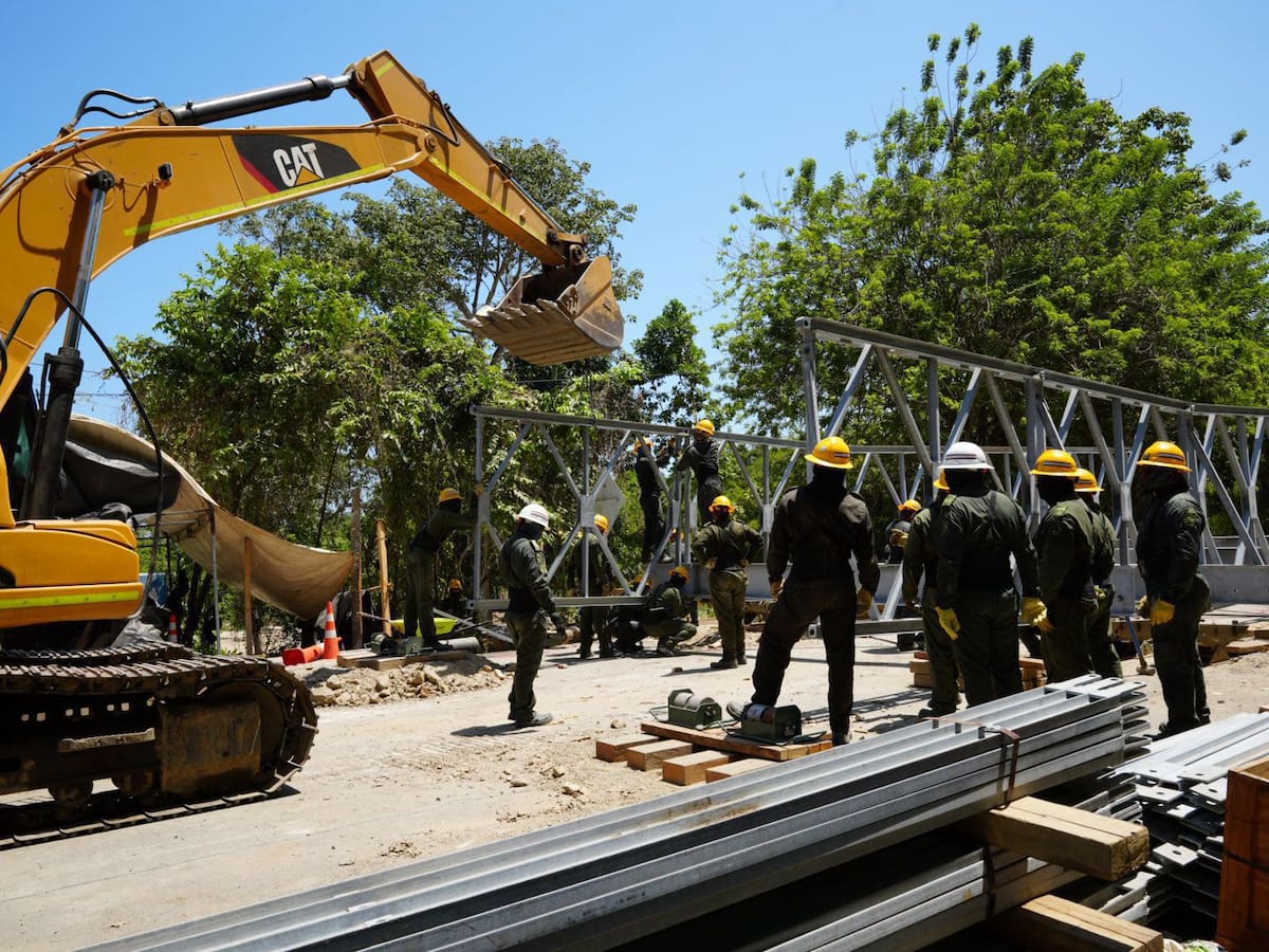 Avanzan las obras de construcción de puente militar en Mendihuaca que comunica a Magdalena y Guajira