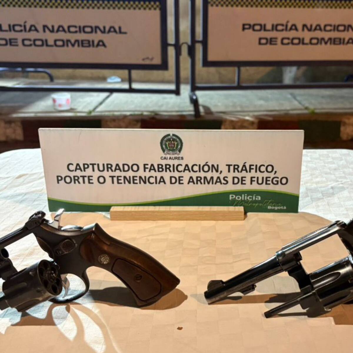Capturados por vender armas de fuego en las calles de suba