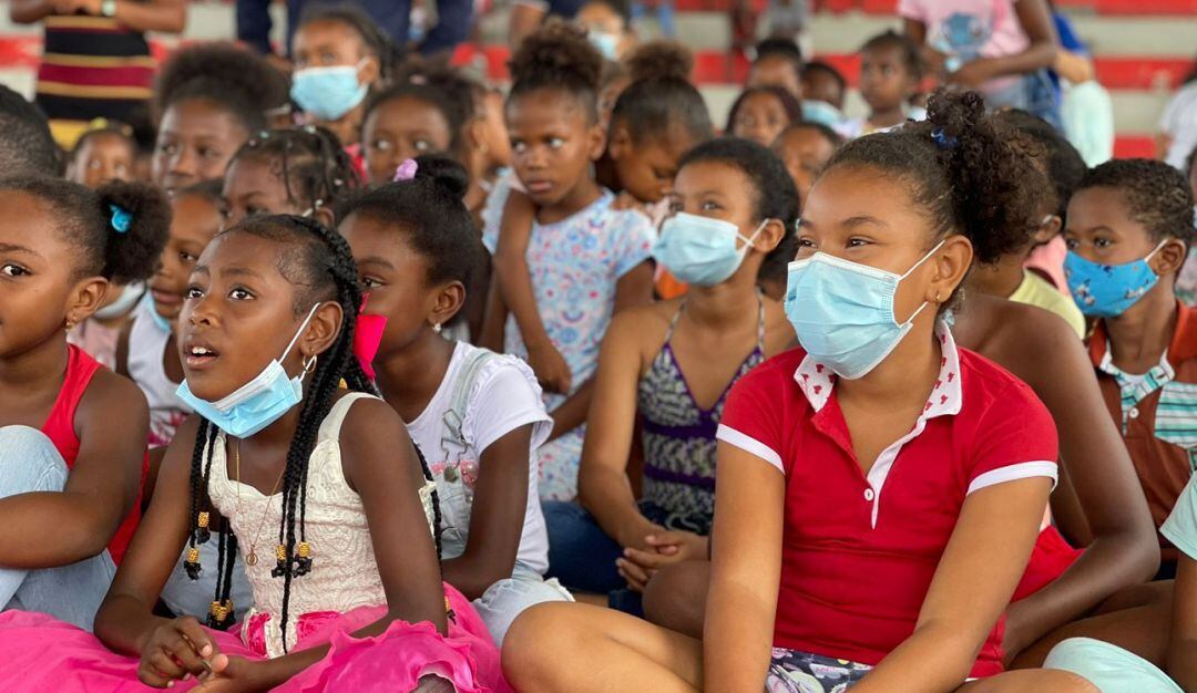 Las autoridades locales dieron inicio a la programación, y agradecieron la labor de Caracol Radio, la Armada Nacional y todas las instituciones que se vincularon.