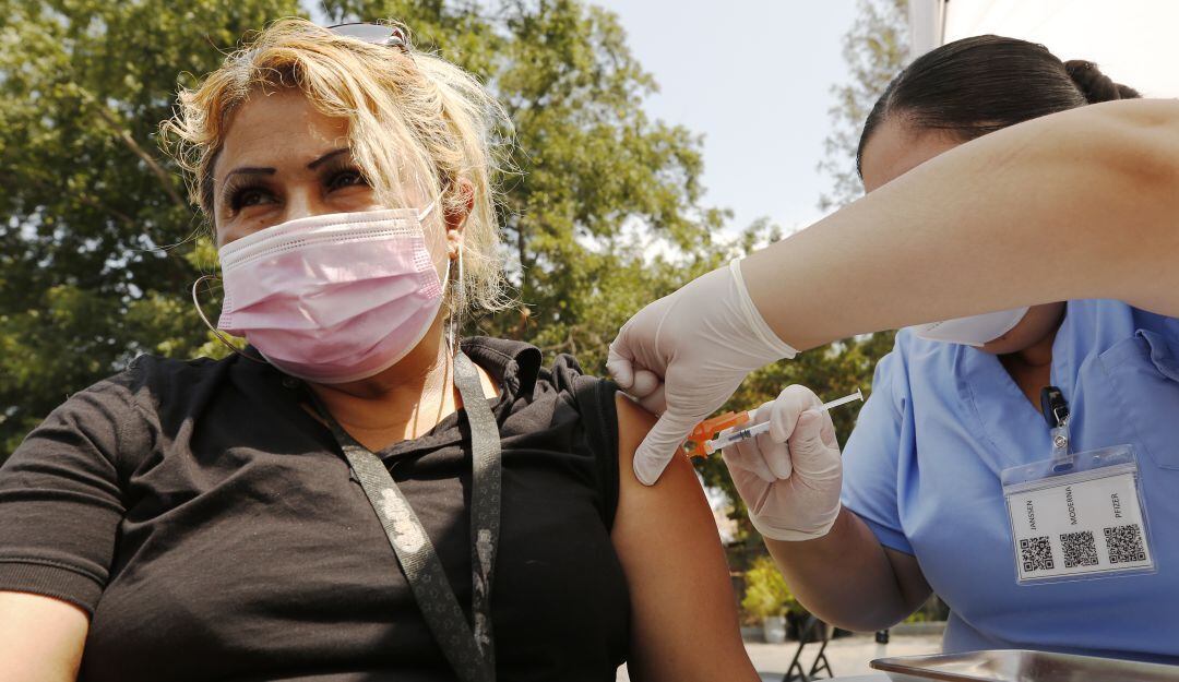 Aumento de vacunación contra Covid-19 en Estados Unidos.