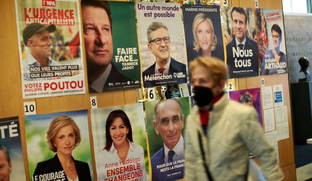 Posters de los 12 candidatos a la presidencia de Francia.                     Foto: Getty 