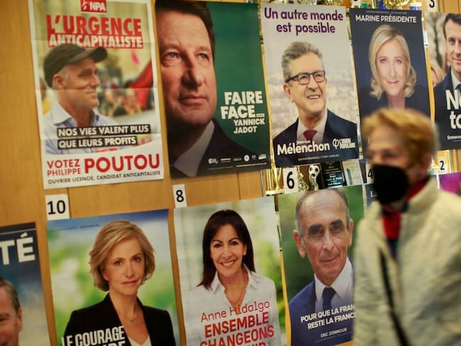 Posters de los 12 candidatos a la presidencia de Francia.                     Foto: Getty 