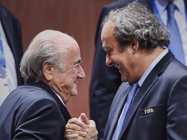Blatter y Platini cumplen tres años de un castigo que cambió el fútbol