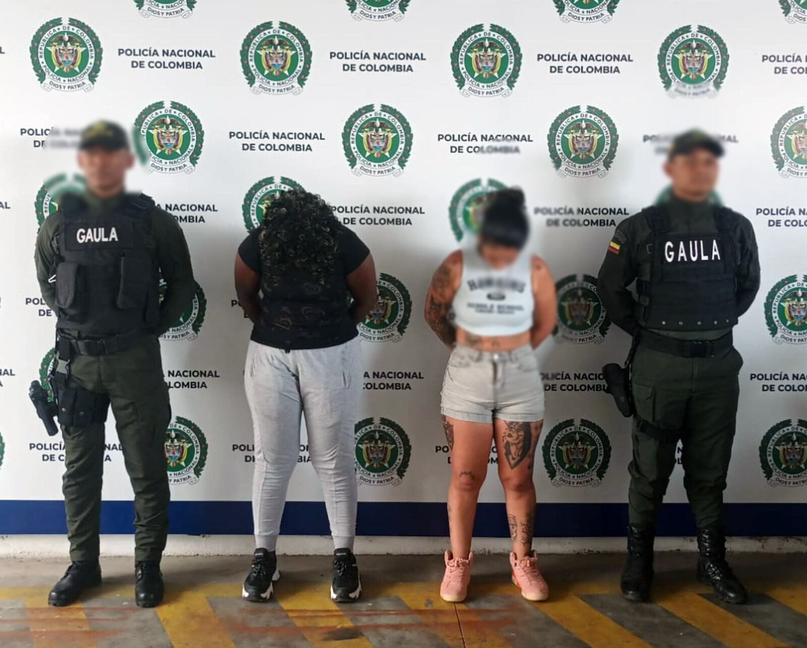 Presuntas integrantes de 'Los Pajaros', grupo dedicado a la extorsión en Risaralda y Tolima - Policía Metropolitana de Pereira.