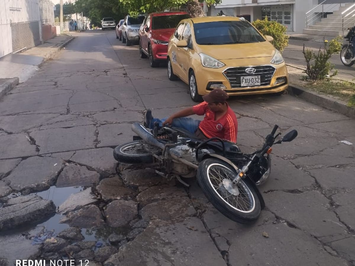 Vecinos del barrio Alto Bosque piden recuperación vial: ya se han presentado accidentes