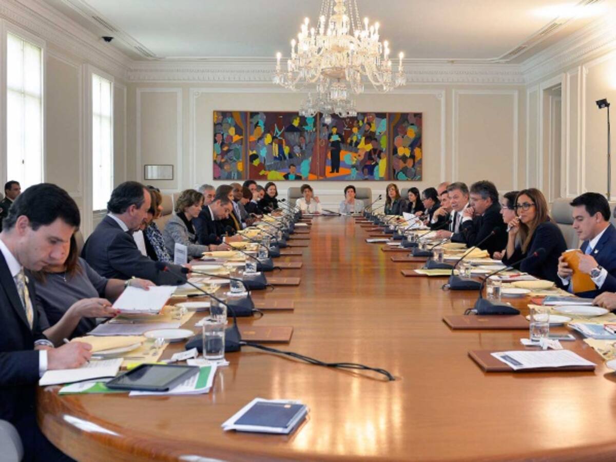 En Consejo de Ministros instruyeron a los funcionarios para hacer campaña por la paz