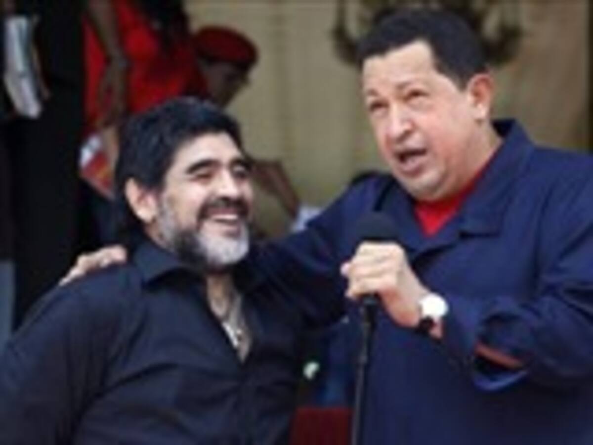 Diplomacia a las patadas