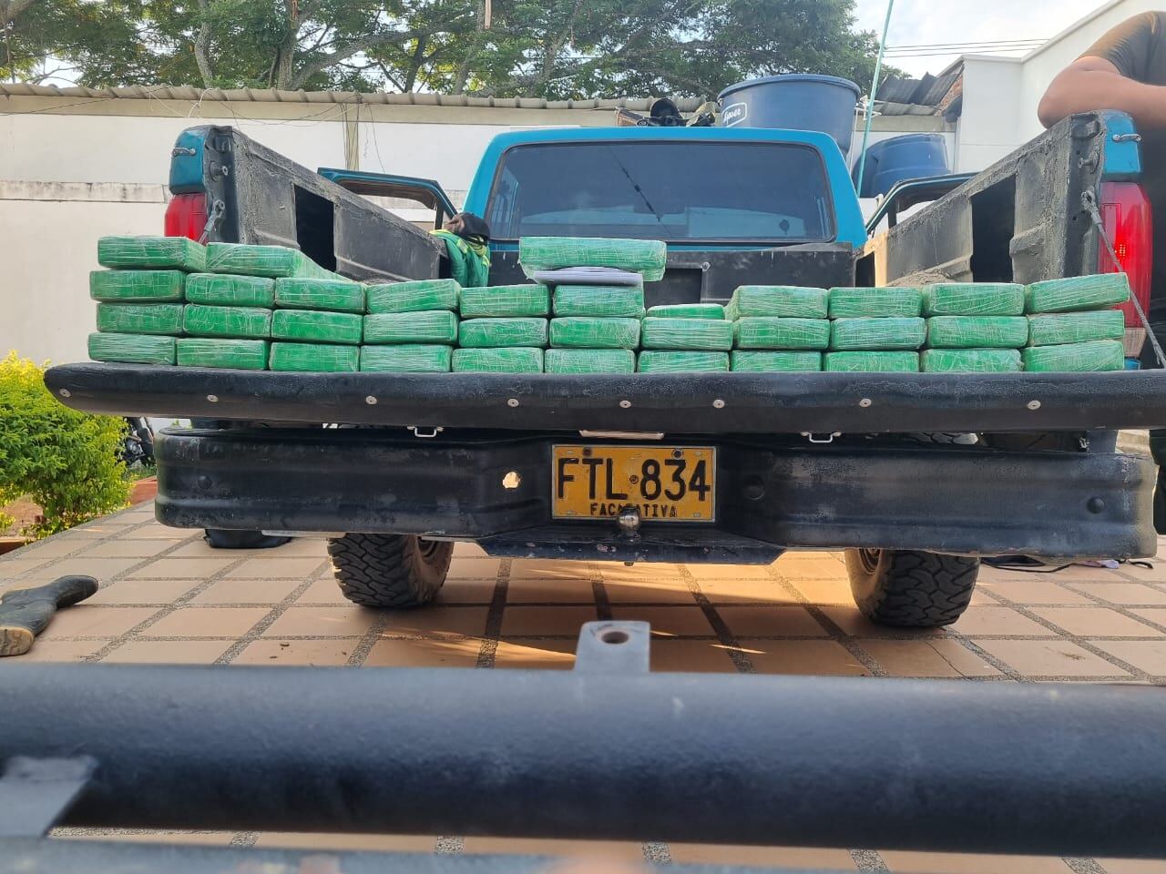 El coronel William Javier Lara Avendaño comandante del departamento de Policía Huila manifestó que de esta manera se evitó que llegaran cerca de 50 millones de pesos a las arcas del narcotráfico y los grupos ilegales.