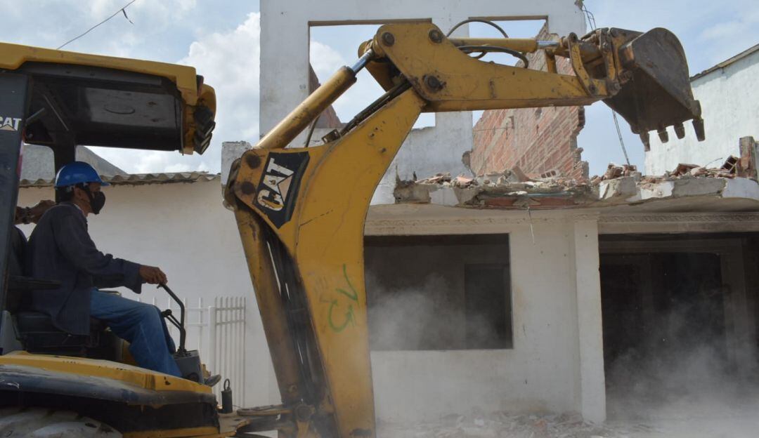 También era ocupado constantemente por algunos delincuentes como lugar de acopio de elementos hurtados