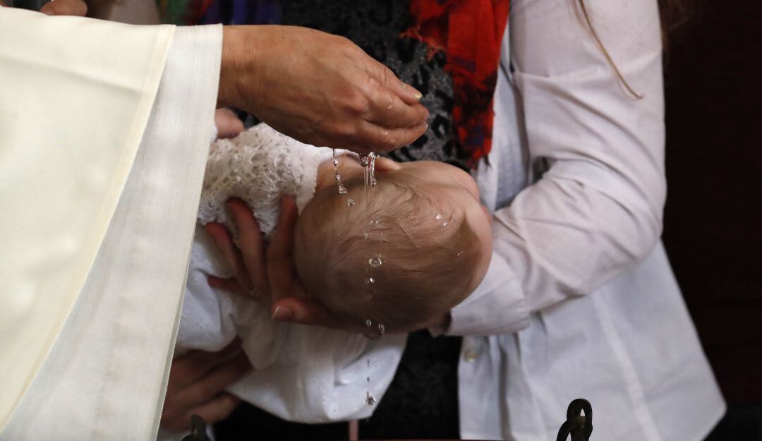 Bautizo en el rito católico