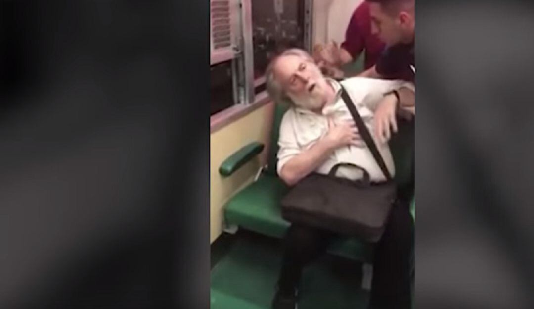 Hombre finge infarto tras tomarle fotos a una mujer