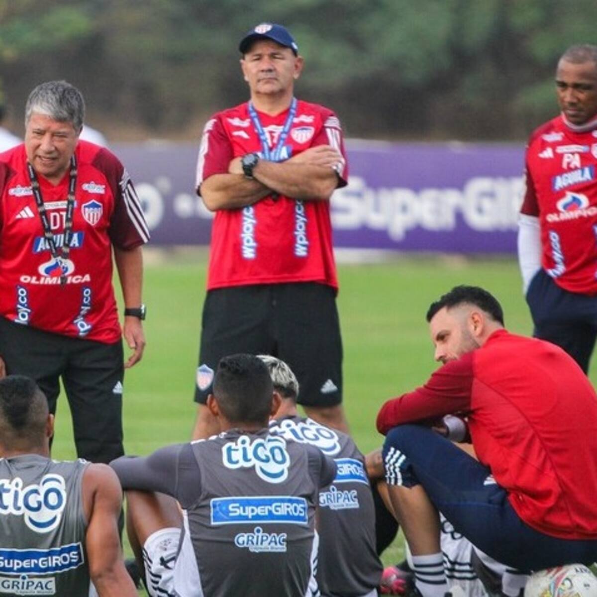 Sebastián Viera: “Bolillo dejó las cosas muy mal en el Junior”