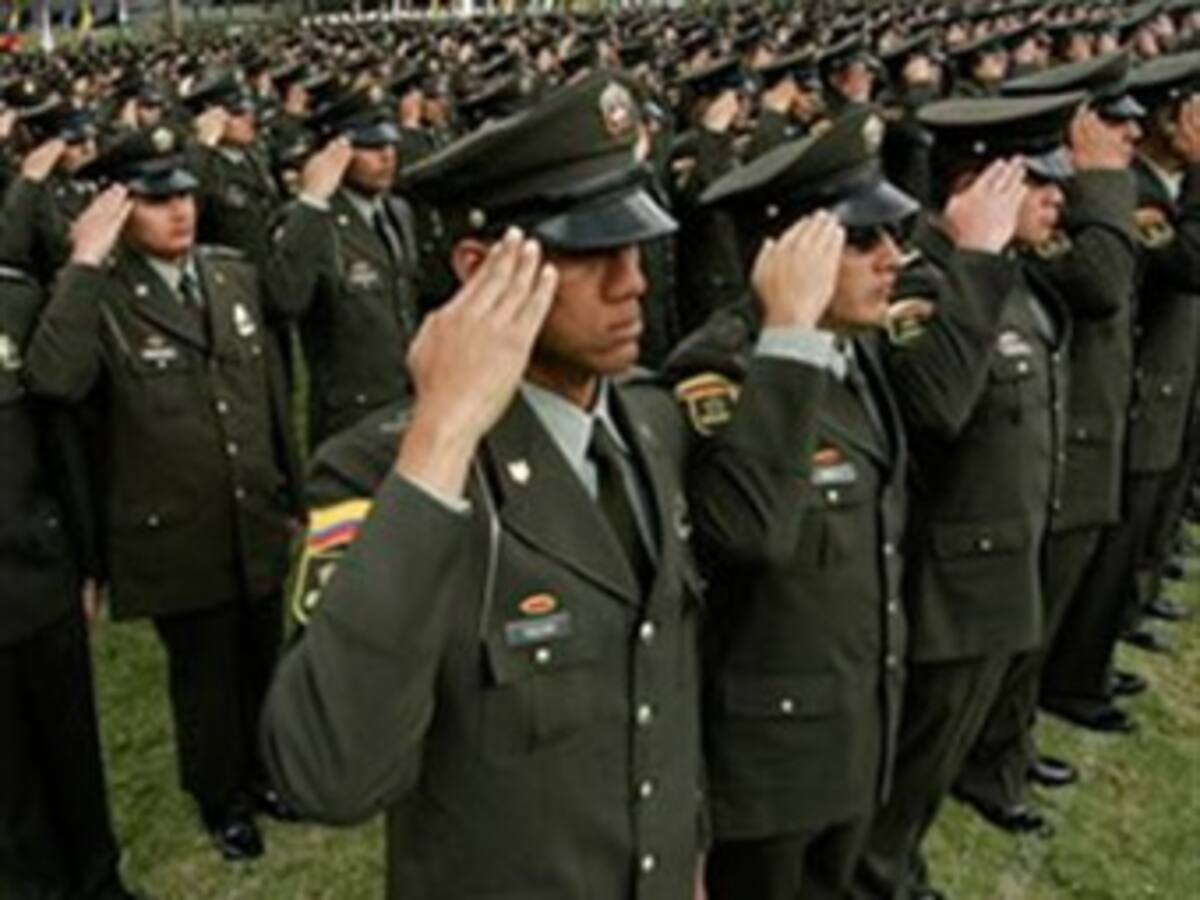 Resumen 10:00 am: Por masacre de policías piden imputar cargos a secretariado de las Farc