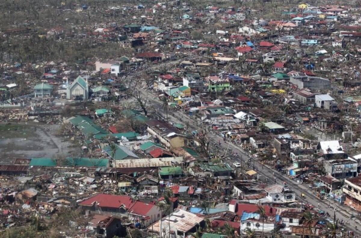 Aspectos de las zonas devastadas por el tifón que durante el fin de semana azotó a Filipinas, hecho que movió a la comunidad internacional a enviar ayuda a millones de afectados.