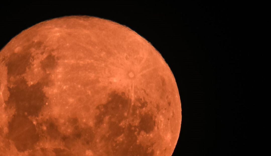 ¿Cómo nos afecta física y emocionalmente los eclipses?