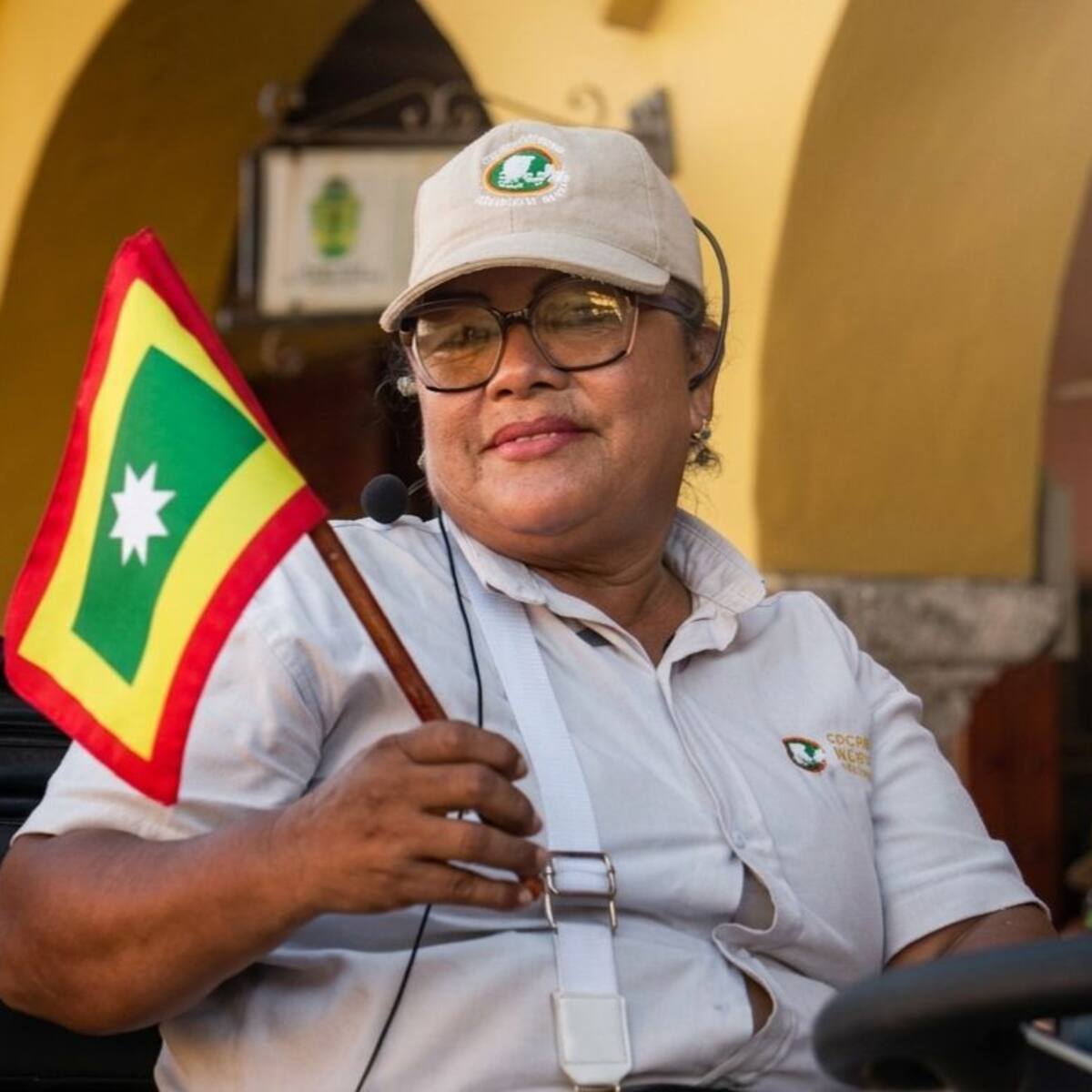 Conozca la historia de Yuli Pineda y su experiencia manejando una carroza eléctrica en Cartagena