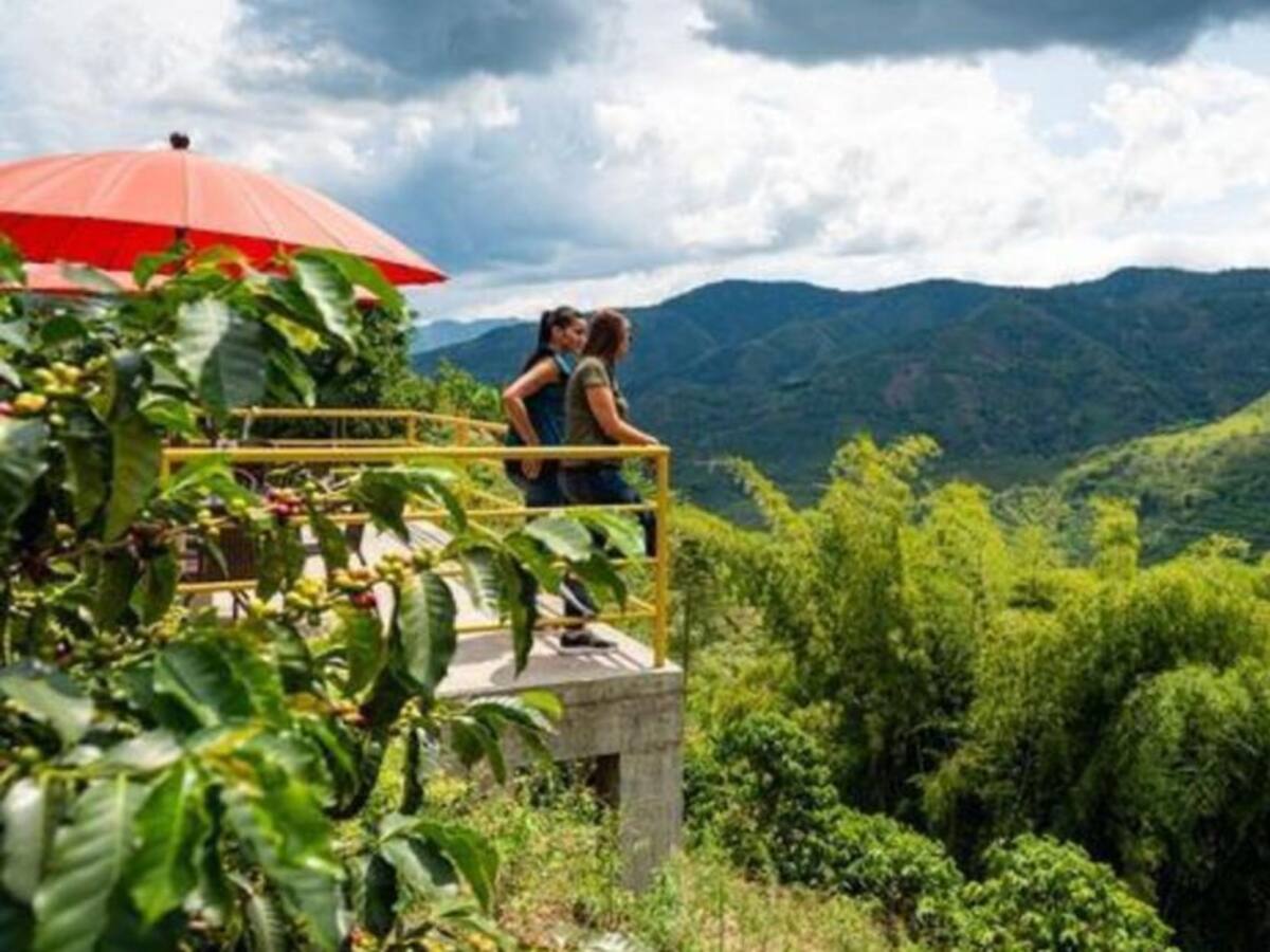 Articularán esfuerzos en el Eje Cafetero para fortalecer el turismo