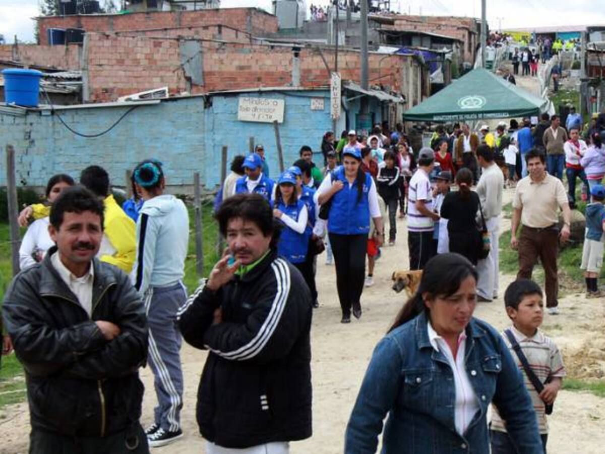 Decretan toque de queda para menores de edad en Soacha