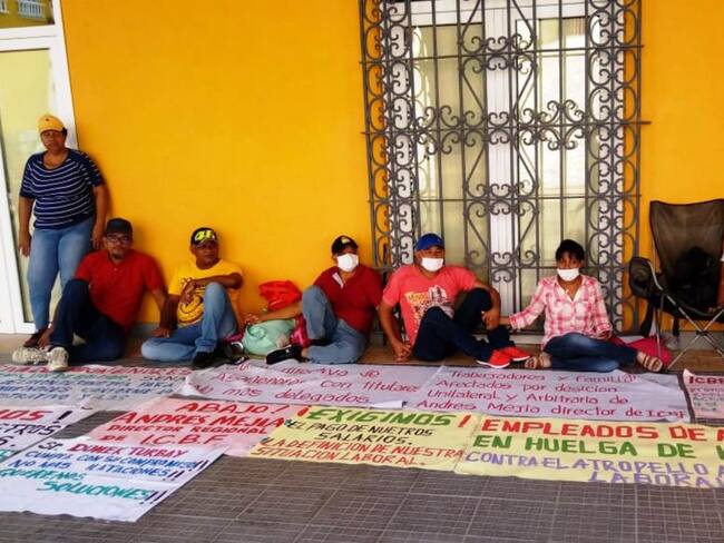 Extrabajadores de Asomenores adelantan huelga de hambre en Cartagena
