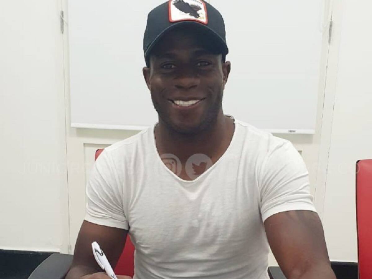 Carmelo Valencia continuará en Junior hasta diciembre