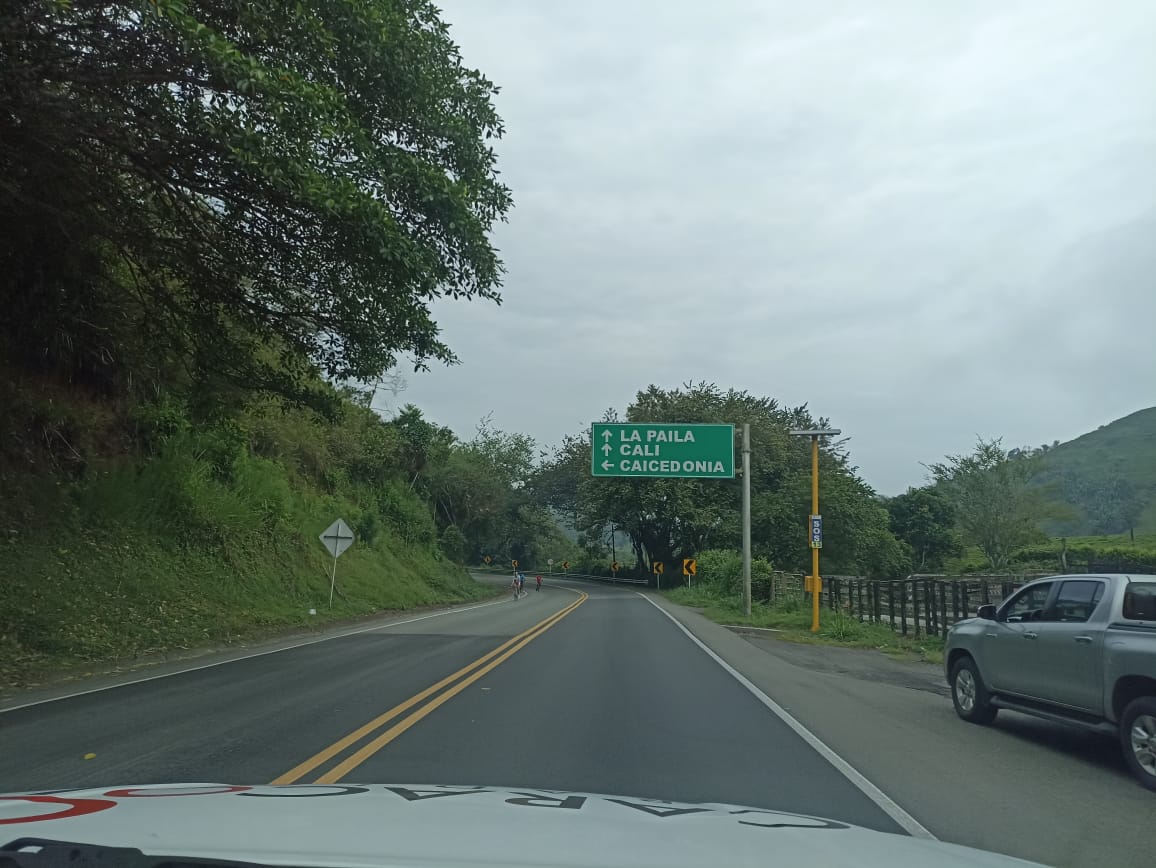 Vía solitaria del Quindío hacía el Valle del Cauca por colapso del puente El Alambrado
