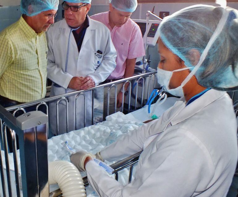 El vocero del centro asistencial destacó que la salud de los menores procedentes de La Guajira se ve afectada por la falta de alimentos y las condiciones sanitarias en las que viven sus familias sin agua y alcantarillado.