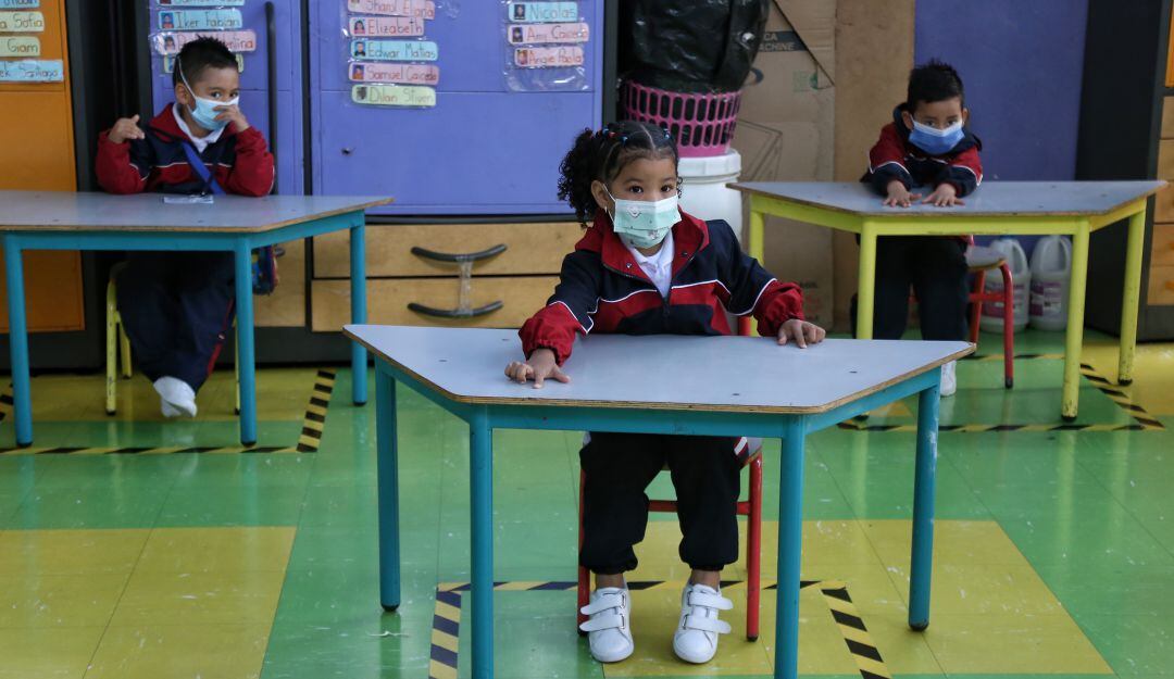 Estudiantes colegios públicos Bogotá