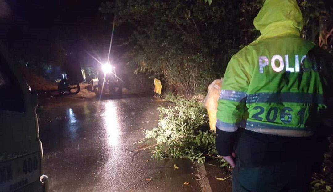 Deslizamientos en las vías de Anserma por lluvias torrenciales