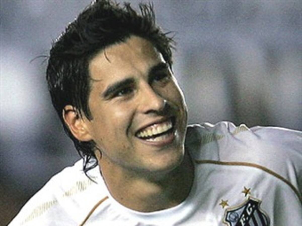 Mauricio Molina jugará de lateral izquierdo en el Santos