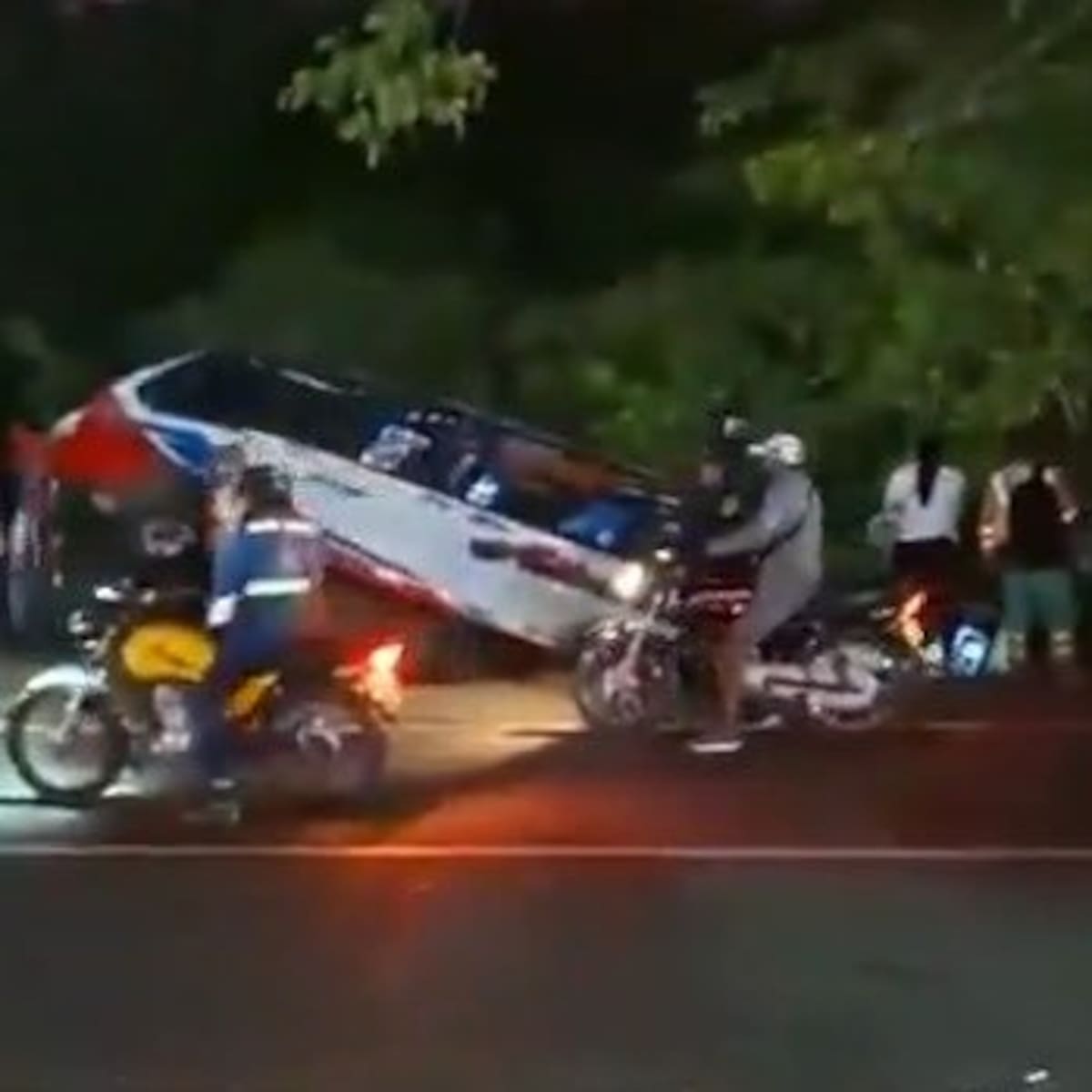 Falleció una de las diez personas involucradas en accidente en la vía Oriental