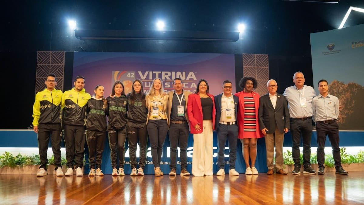 Apoyan con transporte a deportistas risaraldenses que estarán en Juegos Nacionales