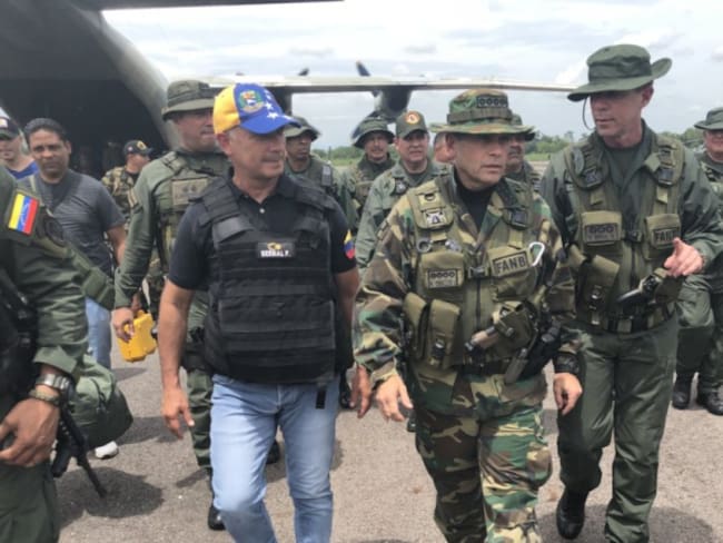 Almirante Remigio Ceballos Ichaso comandante Estratégico Operacional de la Fuerza Armada Nacional Bolivariana (Ceofanb) con Freddy Bernal protector del estado Táchira