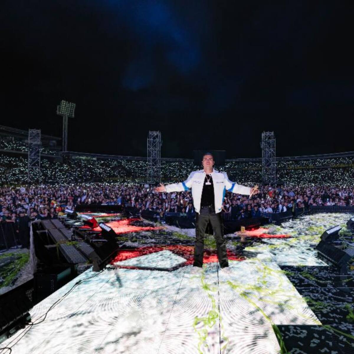 Yeison Jiménez canta en Europa y EE.UU: éxito total de su “World Tour 2025”