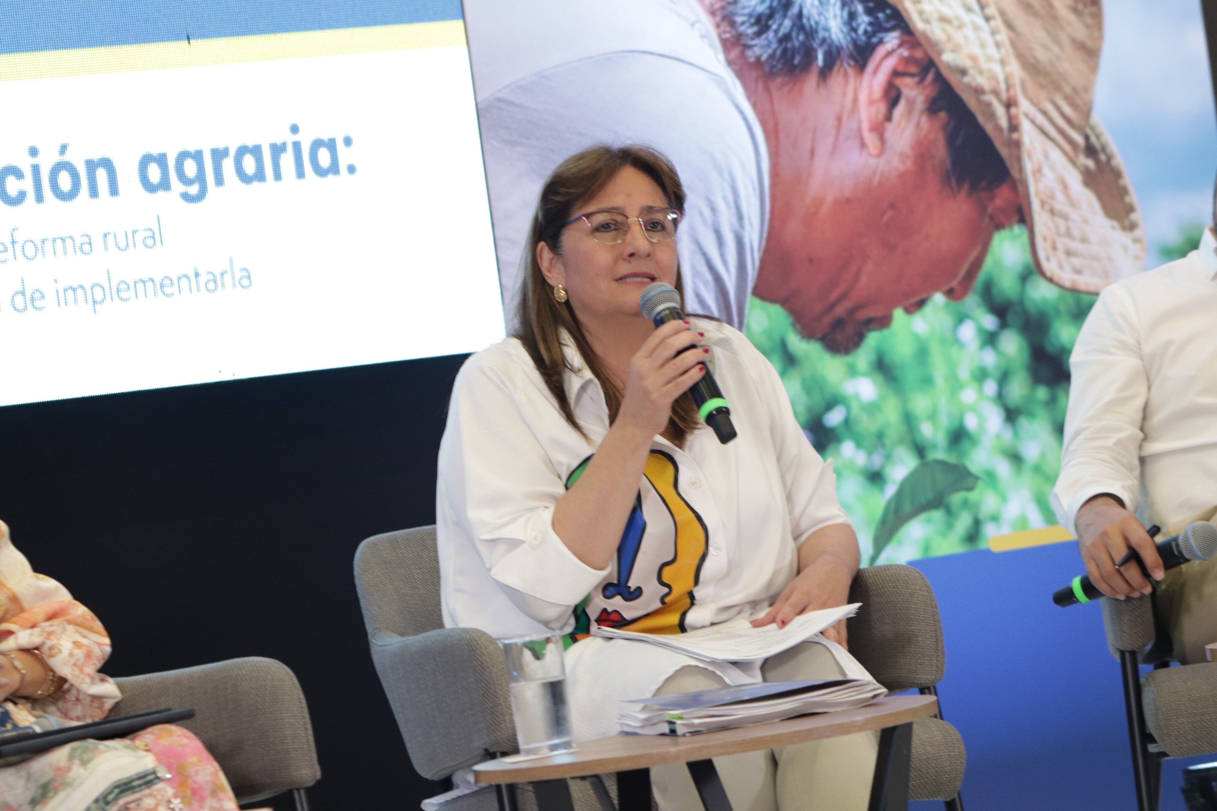 La ministra Ángela María Buitrago participó en el foro Jurisdicción Agraria: desafíos de la reforma rural y su factibilidad de implementarla’, en Montería.