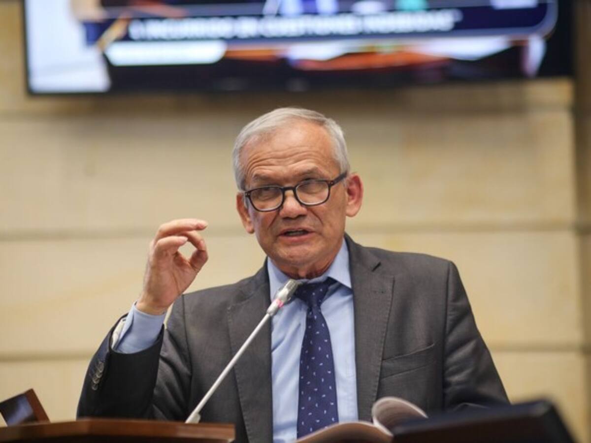 Carlos Ramón González renunció al Partido Verde, en medio del escándalo de la UNGRD
