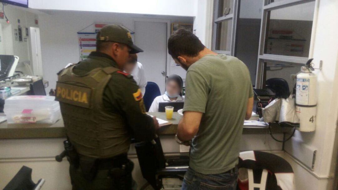 Momento de la captura por asesinar a su hermana