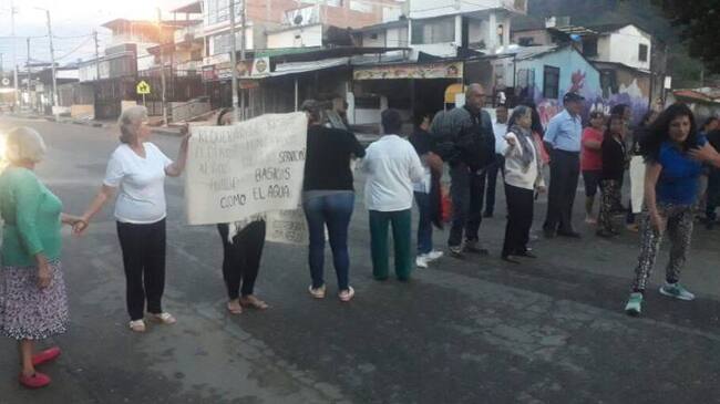 Protesta en el sector del salado en Ibagué