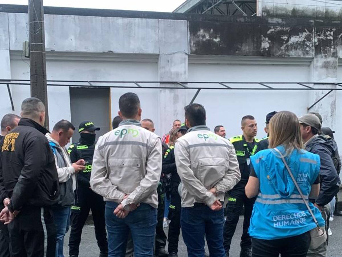 Por operación de EPM hay cierres en el Puente de la Madre Laura