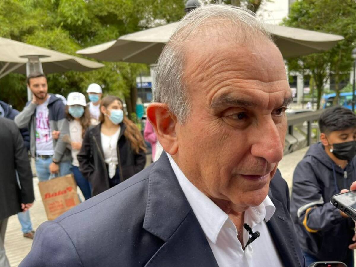 "Yo apoyo el Aeropuerto del Café", Humberto de La Calle en Manizales