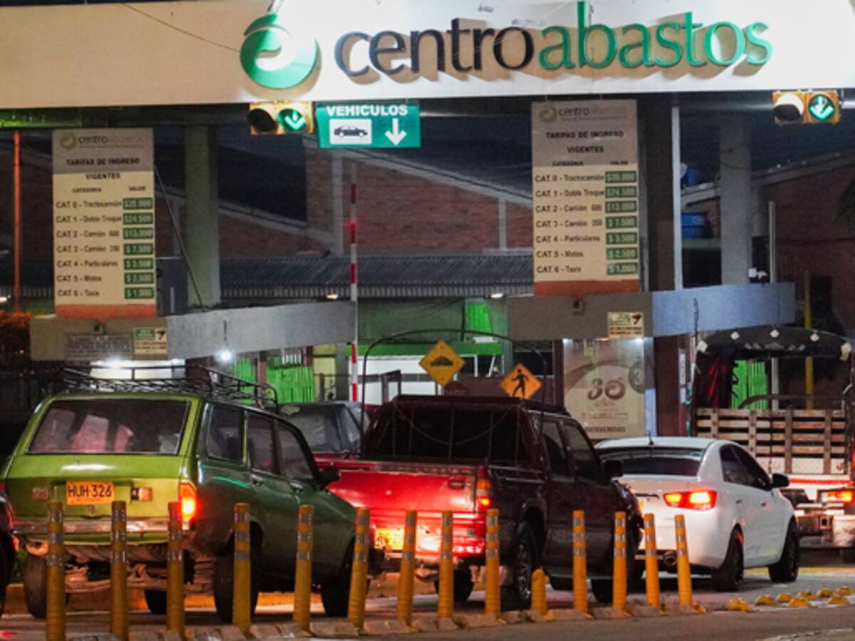 Disminuyó llegada de camiones con alimentos a Centroabastos