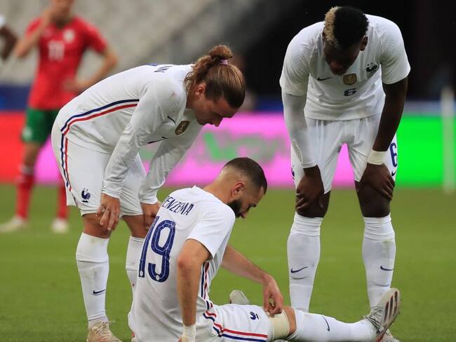 Benzema sale con molestias y prende las alarmas a una semana de la Eurocopa