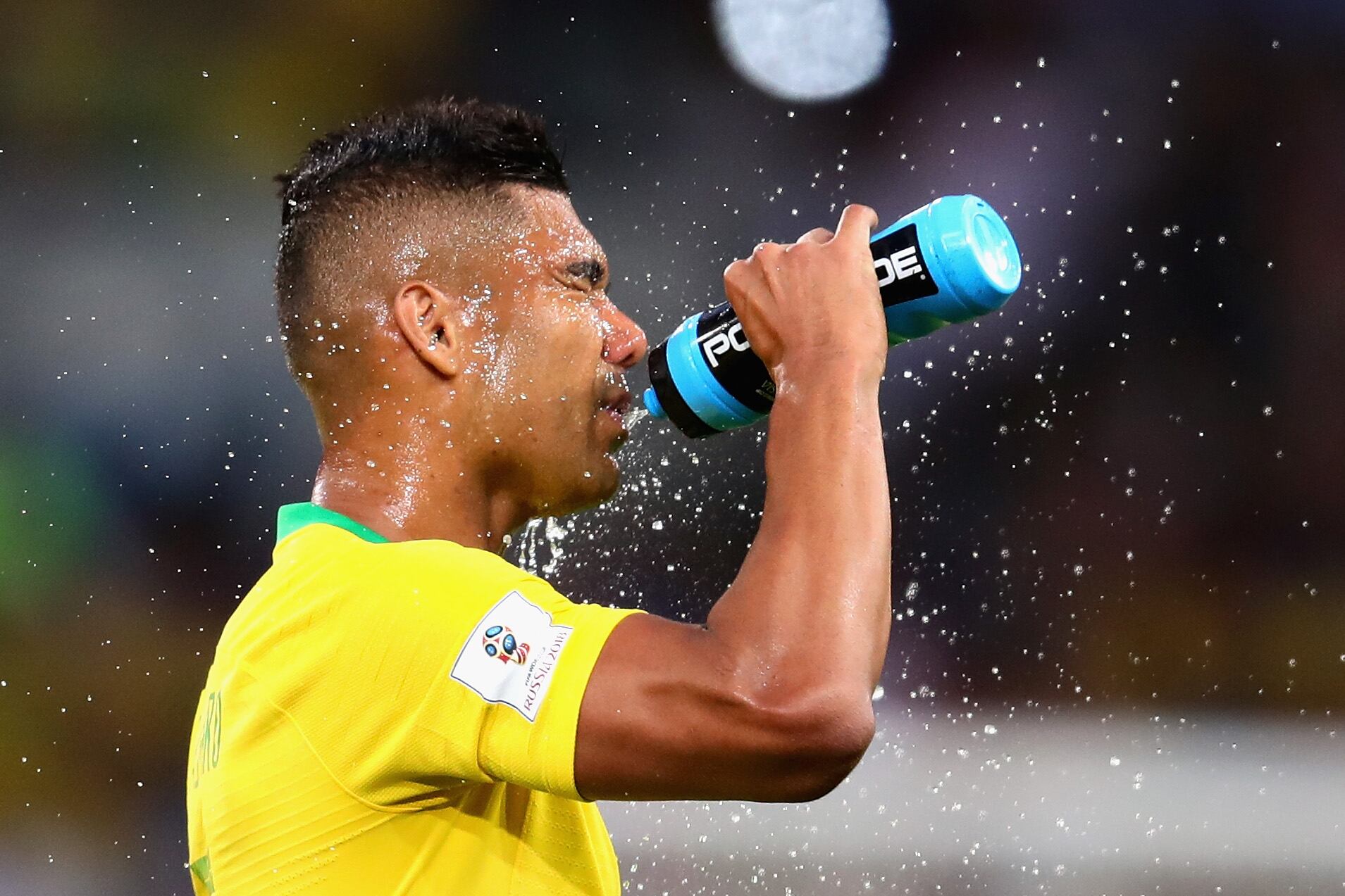 Casemiro, seleccionado de Brasil, en pausa de hidratación (Crédito: Chris Brunskill/Fantasista/Getty Images)